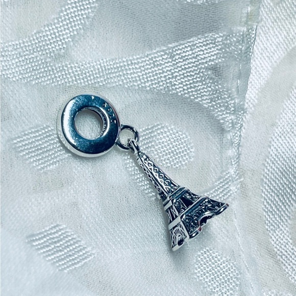 🗼NWOT Eiffel Tower Charm – Paris / France 🗼 - Picture 7 of 11